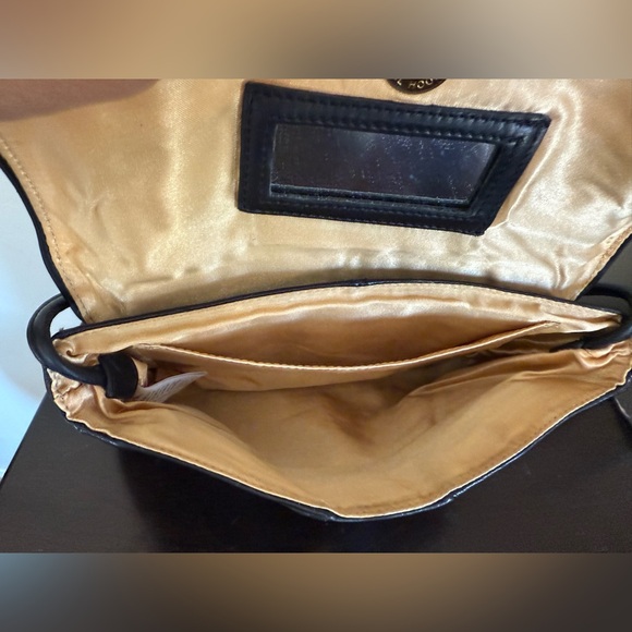 Vintage Liz Clairborne Black Leather Shoulder Bag mirror pockets gold lining - Picture 8 of 16